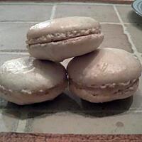 recette MACARONS VANILLE ET CREME AU BEURRE BANANE VANILLEE