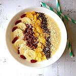 recette Smoothie bowl banane, ananas, noix de coco