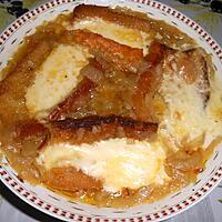 recette SOUPE A L'OIGNON GRATINEE AU REBLOCHON