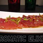 recette Carpaccio de thon rouge au poivre rose et vinaigre balsamique