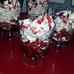 recette Verrines gourmandes fraise meringues chantilly
