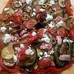 recette Pizza aux légumes du soleil, chorizo et feta