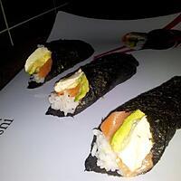 recette Cornets de sushis fait maison au saumon-avocat et mozzarella