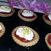 recette Minis tartelettes au fraise curd et sa chantilly au mascarpone citroné