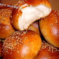 recette krachel au lait et graines de sésames(brioches marocaines)