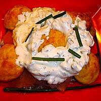 recette GOUGERES AU COMTE SAUMON ET CREME FOUETTEE CIBOULETTE