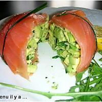 recette dome de saumon fouré à l'avocat et amendes