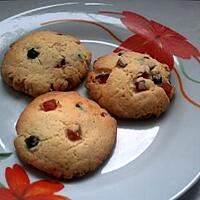 recette BISCUITS SABLES AUX FRUITS CONFITS