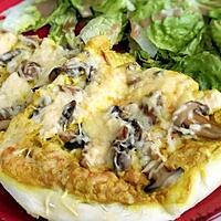 recette Pizza à la crème /poulet /champignons /curry