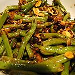 recette Haricots verts aux amandes et à l'ail