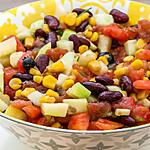 recette Salade de tomates, concombre, haricots rouges et maïs
