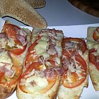 recette Tartines grillées de cancoillotte tomates et lard