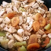 recette TAJINE DE POULET AU MIEL ET AUX ABRICOTS