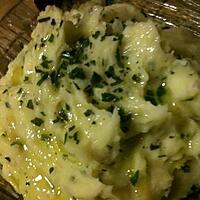 recette PUREE MAISON  A  L'AIL,  BASILIC,  HUILE D'OLIVE