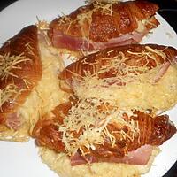 recette Croissants garnis jambon,béchamel,émmental