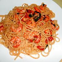 recette SPAGHETTI AUX CREVETTES ROSES AIL ET PEPERONCINO