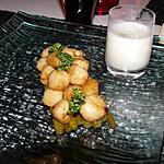 recette Noix de St-Jacques sur lit d'asperges confites et sa crème d'échalotes