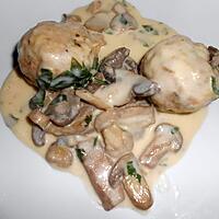 recette BOULETTES DE POULET SAUCE CREME CHAMPIGNONS