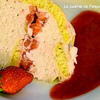 recette Charlotte aux fraises à la pâte d'amande et parfumée au basilic