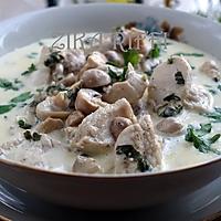 recette FRICASSÉE DE DINDE A LA CRÈME ET AUX CHAMPIGNONS /CUISINE FACILE