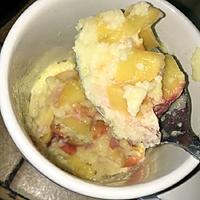 recette MUGCAKE À LA PÊCHE FAÇON CLAFOUTIS.