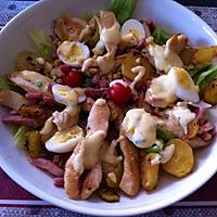 recette Salade poulet, bacon, cacahuètes et sauce César