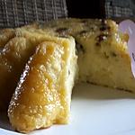 recette Gâteau de semoule à l'orange, raisins et caramel au rhum