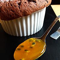 recette Soufflé au chocolat et coulis aux fruits de la passion