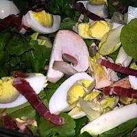 recette SALADE ROQUETTE, ENDIVES ET LEURS AMIS