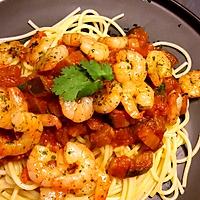 recette Linguine aux crevettes, sauce piquante aubergine et coriandre