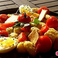 recette Gnocchis à la crème de roquefort, tomates crues et cuites, chips de pain