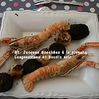 recette Noix de St.Jacques Snackées à la Plancha, Boudin Noir et Langoustines