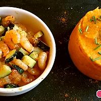 recette Poêlée de crevettes et courgettes au curry servie avec une purée de carottes au cumin
