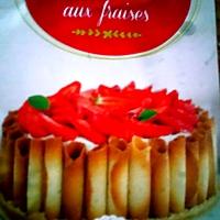 recette Charlotte aux fraises avec des gâteaux bretons