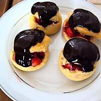 recette Choux farci fraises sauce chocolat