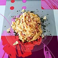 recette Délicieuse mini penne régate   ...    à la sauce St -Agur et poivrons