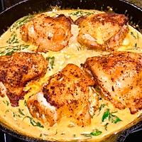 recette Poulet et épinards dans une sauce crémeuse au paprika