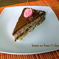 recette bavarois aux fraises entre deux mousses au chocolat sur une dacquoise