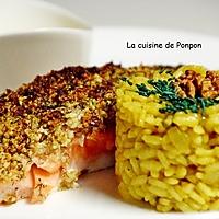 recette Saumon en croûte de fruits secs nappé de sauce hollandaise Potier