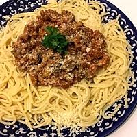 recette SPAGHETTIS À LA SAUCE BOLOGNAISE