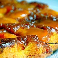 recette Gâteau renversé aux pêches caramélisées au caramel beurre salé Raffolé, pain de singe et combava