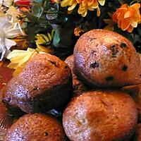 recette MUFFINS AUX PEPITES AUX CHOCOLAT ET AUX ECORSES D'ORANGE CONFITS