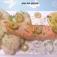 recette Pavés de saumon rose au chou-fleur en sauce.