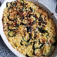 recette Gratin de Coquillettes, courgettes sauce ail, crème, lait de coco et parmesan