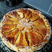 recette La meilleure mi- tourte mi- tarte  aux pommes , poires et spéculoos    ..Découvrez cette bombe de tarte !