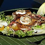 recette Toasts au Chèvre sur Salade Fruitée aux Chicons  et Lardons Vinaigre de Framboises