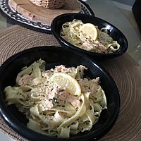 recette Tagliatelles au citron et au saumon frais