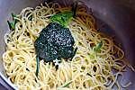 spaghetti de pâtes et courgettes au pesto et spiruline (4)