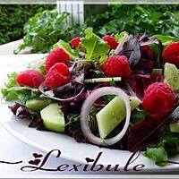 recette Salade aux framboises et à l'oignon rouge