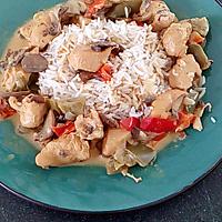 recette mijoté de poulet sauce crèmeuse fromage curry rouge